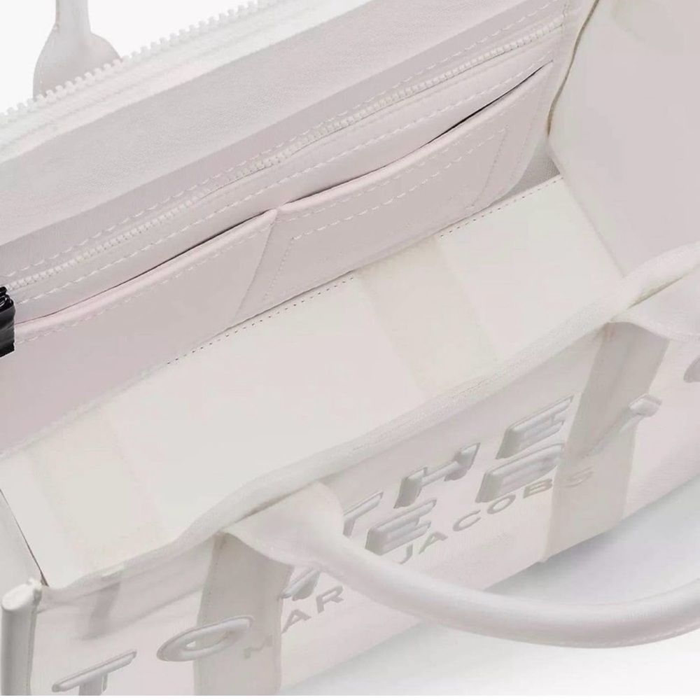 Marc Jacobs White Clear 'The Tote Bag' with White Trim - Picture 6 of 8
